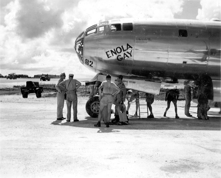 Paul Tibbets Enola Gay,509th Composite Group,Atomic Bomb Hiroshima,Tinian 