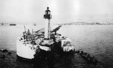 lighthouse at Toulon