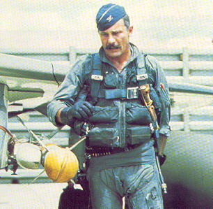 Robin Olds with pylon-mounted Sidewinder missile