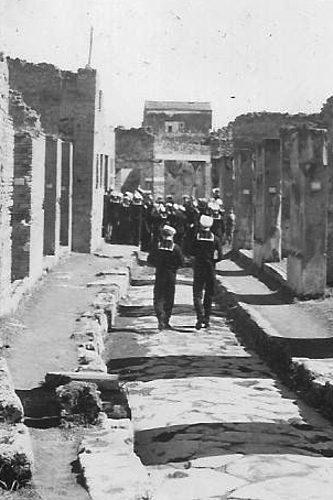 US navy sailors in Pompeii, 1944